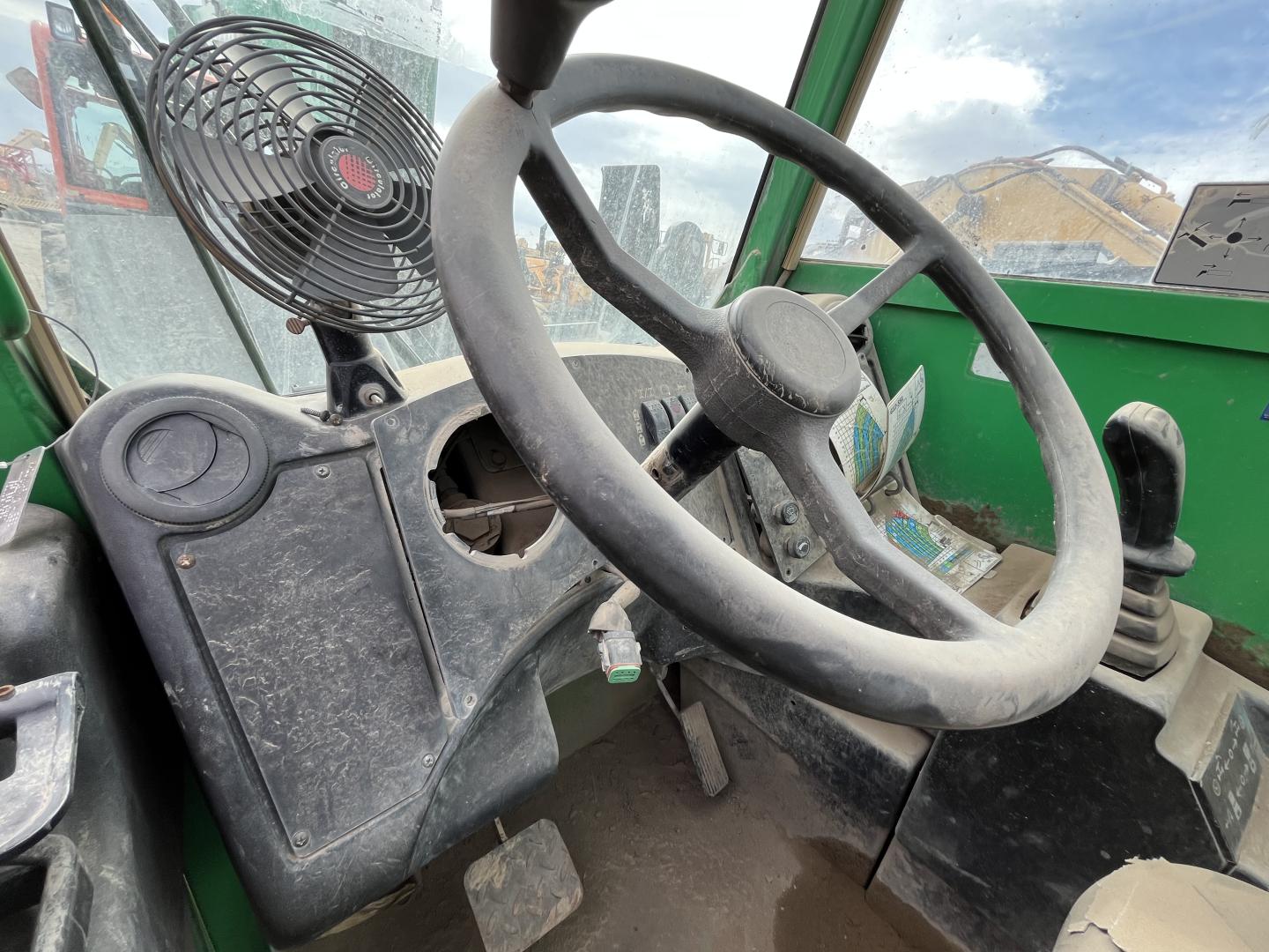 ./imagenes/INVOICE/2019/16984/MONTACARGAS  JLG G12-55A (74).JPG